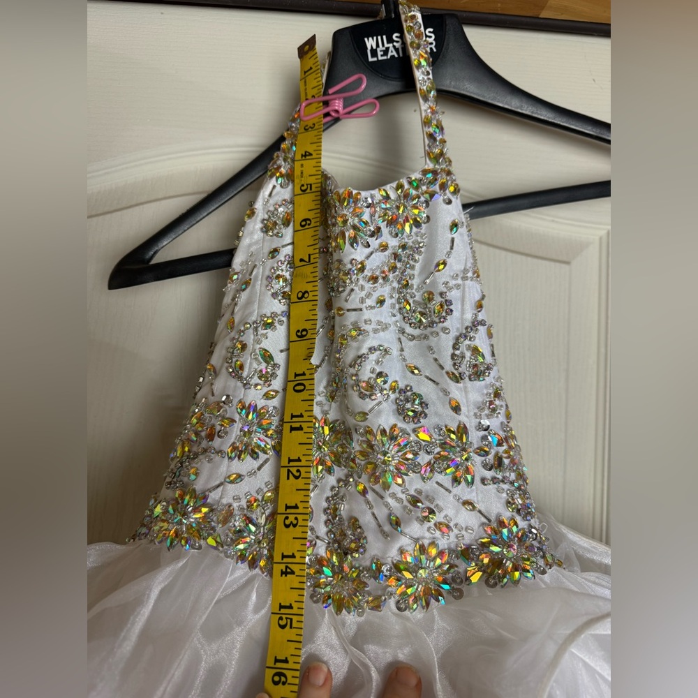 Little Rosie beautiful white pageant gown - Picture 5 of 10